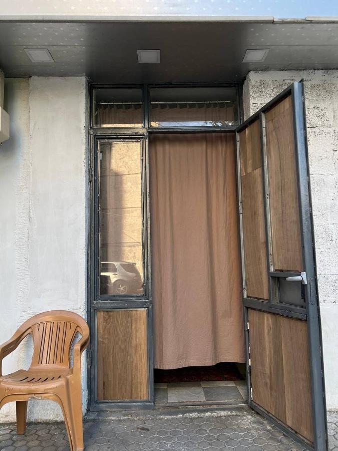 Vahe'S Family Guest House Front Jereván Kültér fotó